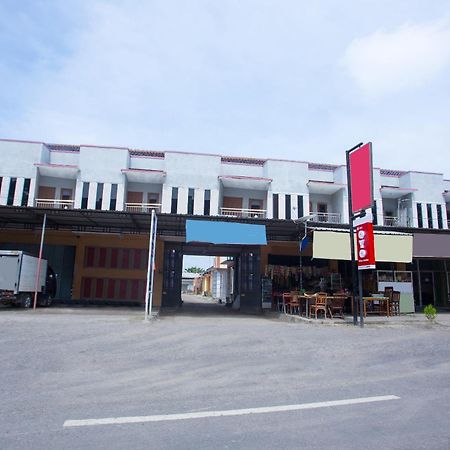 Griya Annisa Hotel Tegal  Exterior foto