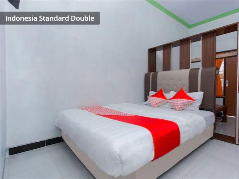 Griya Annisa Hotel Tegal  Exterior foto