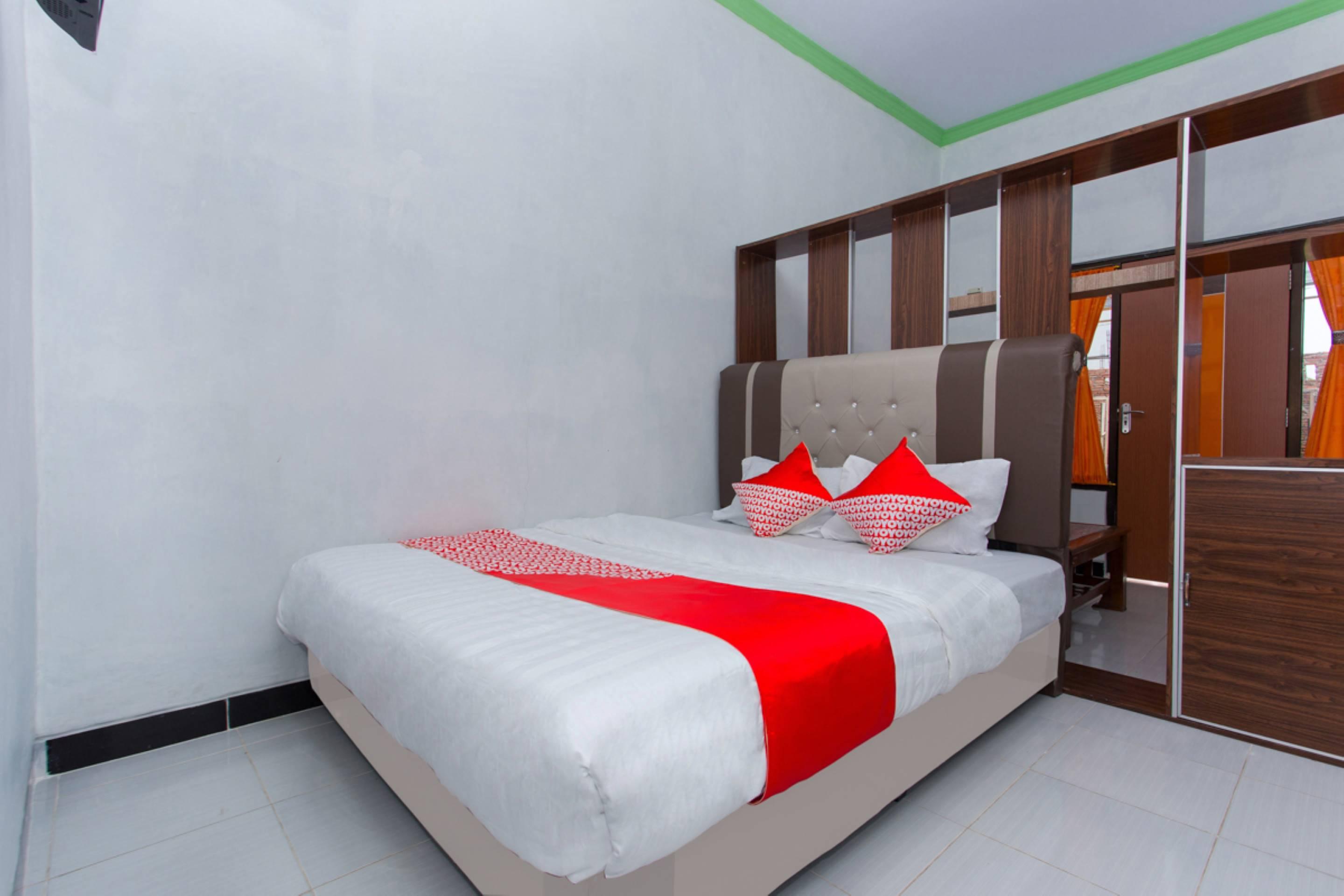 Griya Annisa Hotel Tegal  Exterior foto