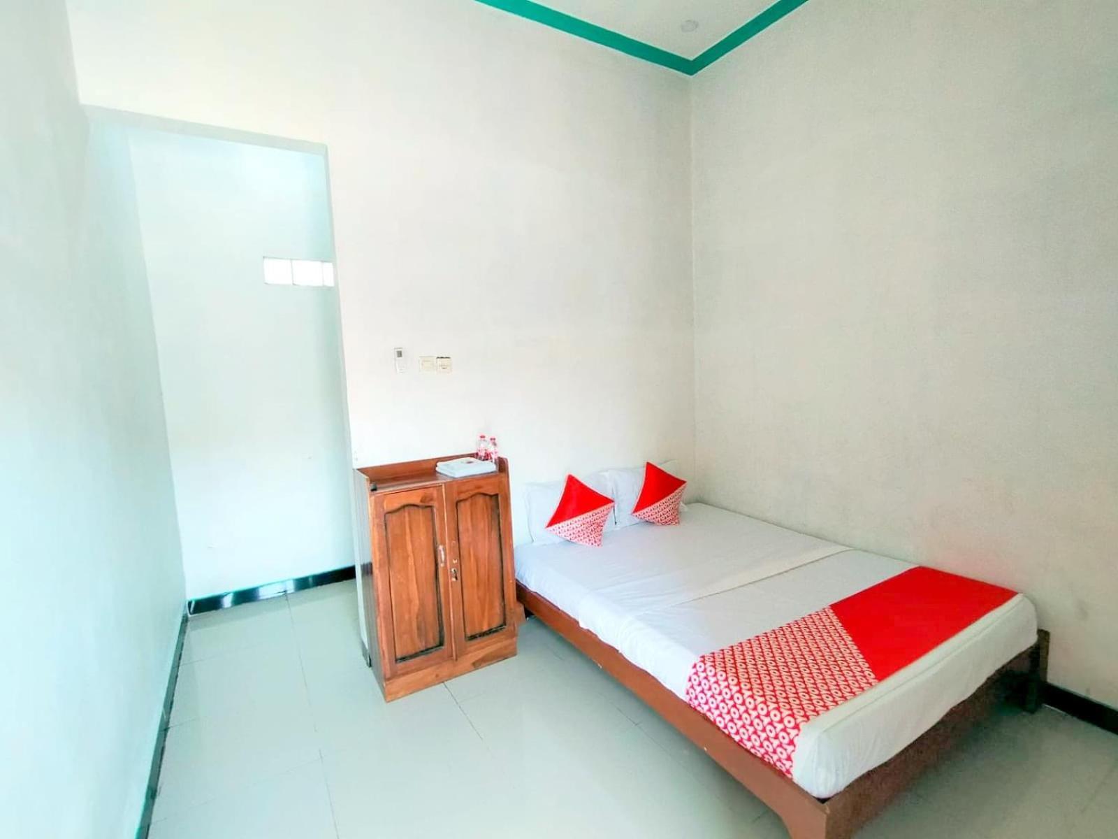 Griya Annisa Hotel Tegal  Exterior foto